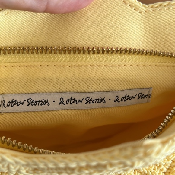 RESORT 2026 NEW! & OTHER STORIES crochet shell crossbody clutch chain bag yellow - Picture 12 of 14